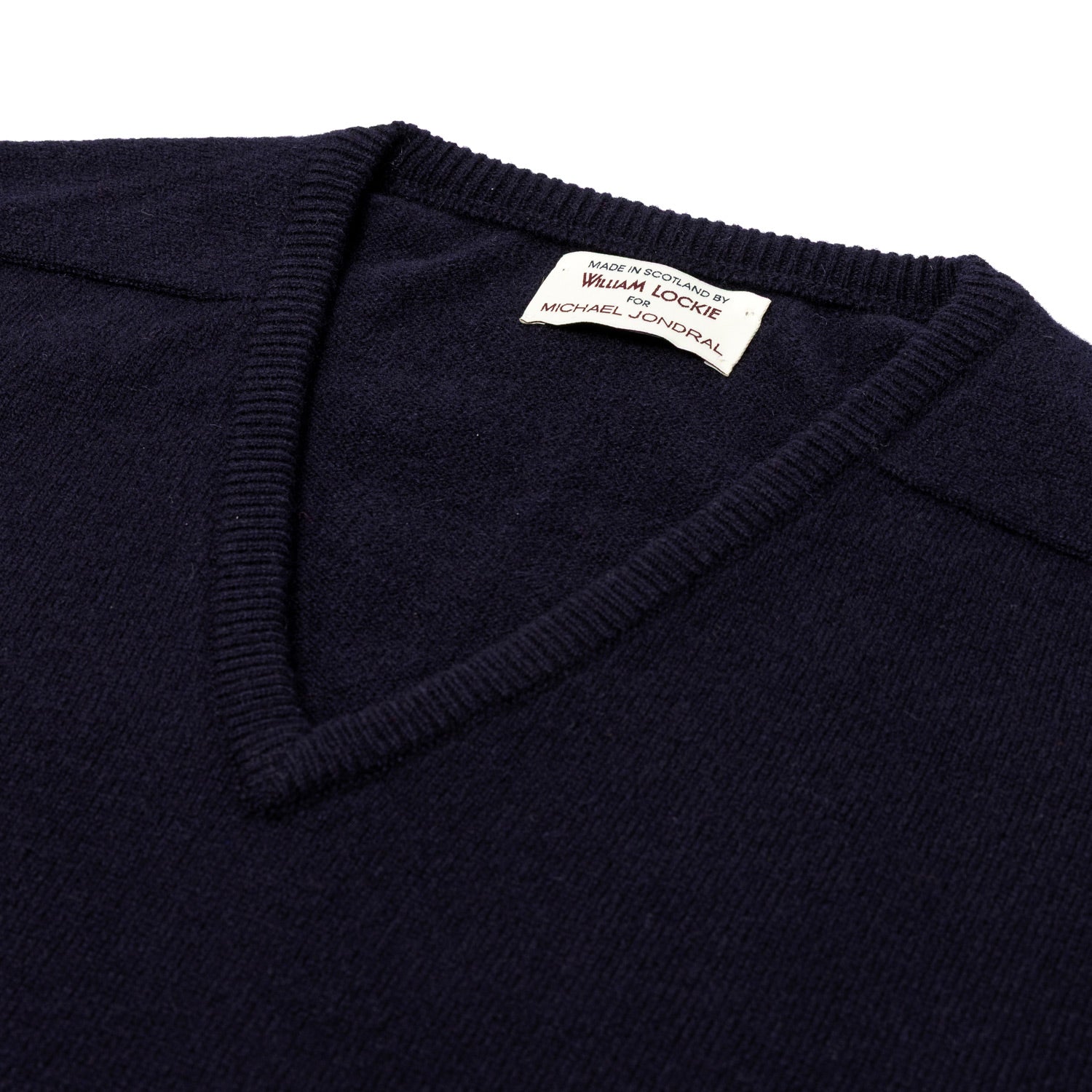 Pullover "Leven Vee" aus reiner Geelong-Lambswool - 2 Ply